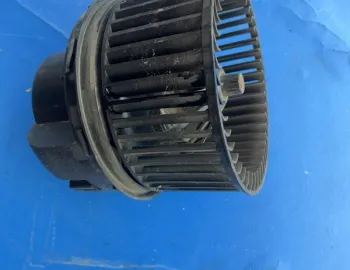 Ventilator habitaclu - Ford Focus 2 generation [2004 - 2008] wagon 5-doors 1.6 TDCi MT (109 hp)