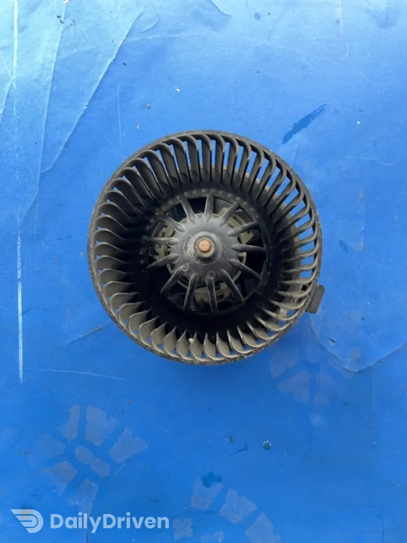 Ventilator habitaclu - Dacia Logan 1 generation [2004 - 2008] Sedan 1.5 D MT (70 hp)