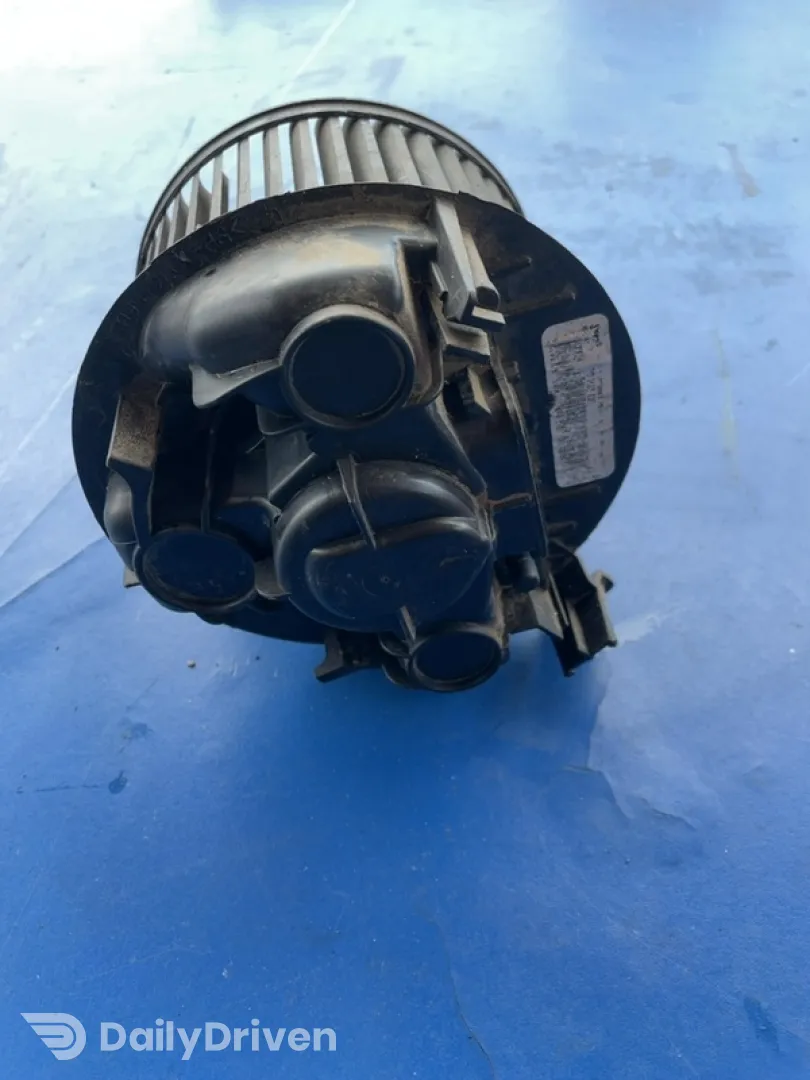 Ventilator habitaclu - Dacia Logan 1 generation [2004 - 2008] Sedan 1.5 D MT (70 hp)