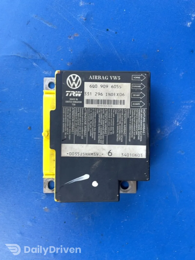 Modul airbag - Volkswagen Polo 4 generation [2001 - 2005] Hatchback 5-doors 1.4 TDI MT (75 hp)