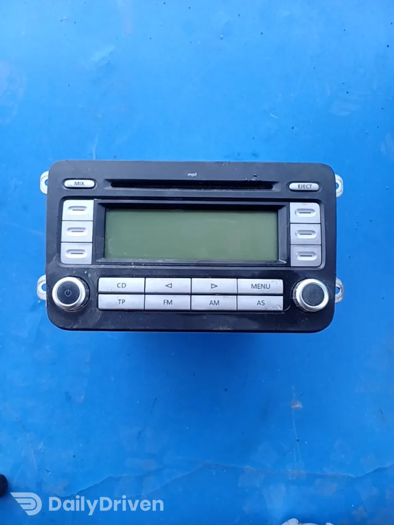 CD Player - Volkswagen Passat B6 [2005 - 2010] Sedan 4-doors 2.0 TDI MT (140 hp)