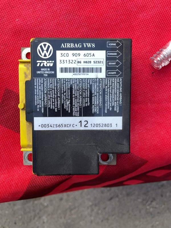 Modul airbag - Volkswagen Passat B6 [2005 - 2010] Sedan 4-doors 2.0 TDI MT (140 hp)