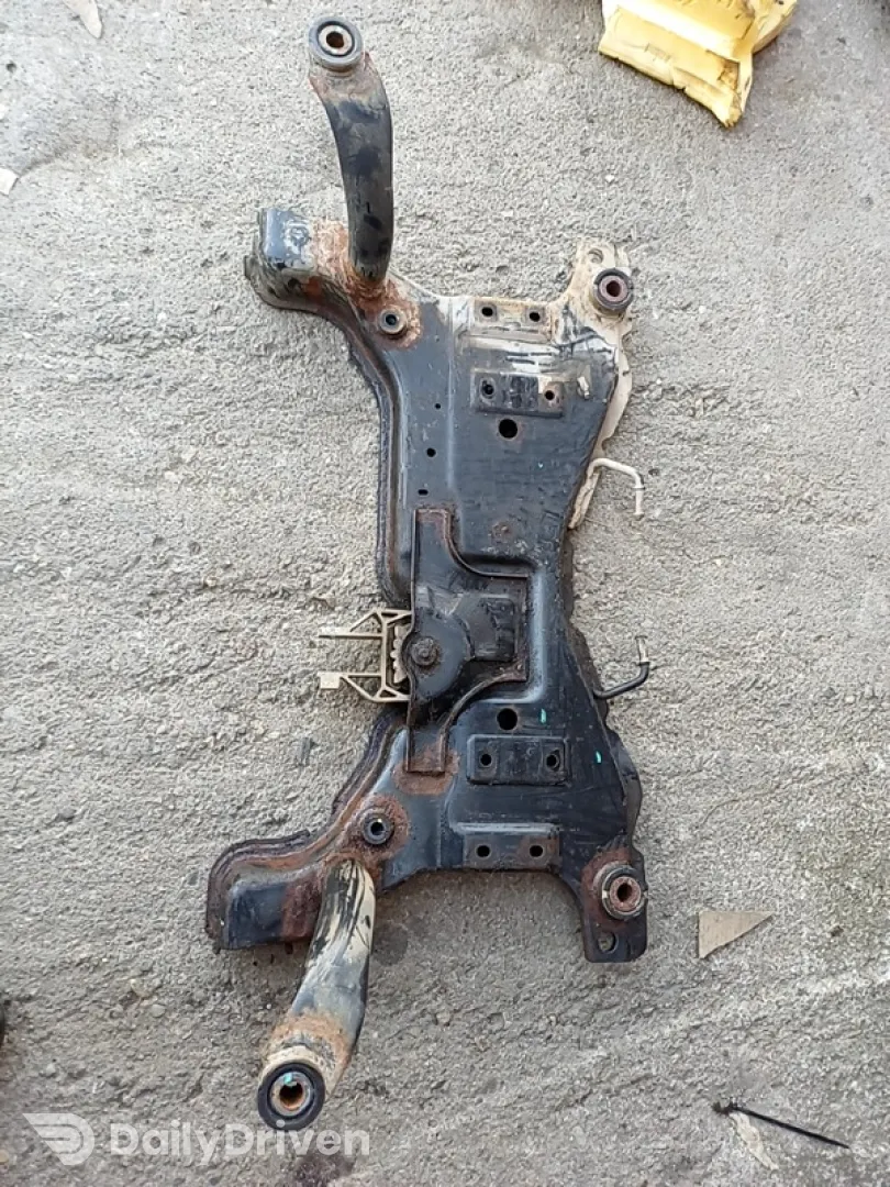 Cadru motor - Volvo V50 1 generation [2003 - 2011] wagon 2.0 D MT (136 hp)