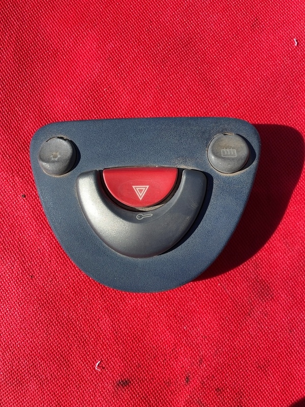 Buton avarie - Smart Fortwo 1 generation [1998 - 2002] Cabriolet 0.8 d(41hp) diesel