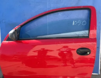 Ușă față - Culoare: Roșu, Parte montare: Stânga  - Opel Corsa C [restyling] [2003 - 2006] Hatchback 3-doors 1.0 MT (60 hp)