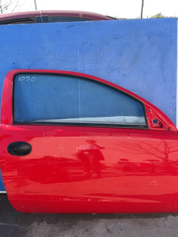 Ușă față - Culoare: Roșu, Parte montare: Dreapta - Opel Corsa C [restyling] [2003 - 2006] Hatchback 3-doors 1.0 MT (60 hp)