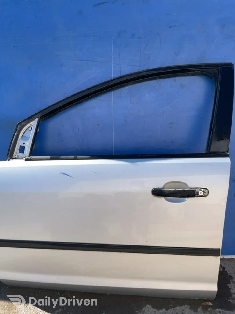 Ușă față - Culoare: Gri, Parte montare: Stânga - Ford Focus 2 generation [2004 - 2008] wagon 5-doors 1.6 TDCi MT (109 hp)