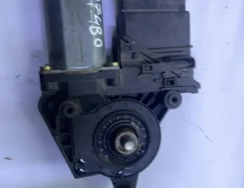 Motoraș macara geam - Parte montare: Stânga spate - Volkswagen Passat B5 [1996 - 2000]