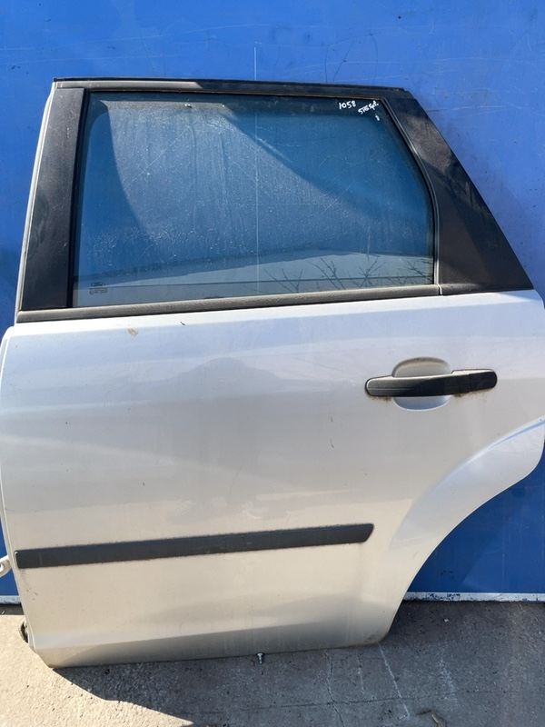 Ușă spate - Culoare: Gri, Parte montare: Stânga, Varianta: Wagon - Ford Focus 2 generation [2004 - 2008] wagon 5-doors 1.6 TDCi MT (109 hp)