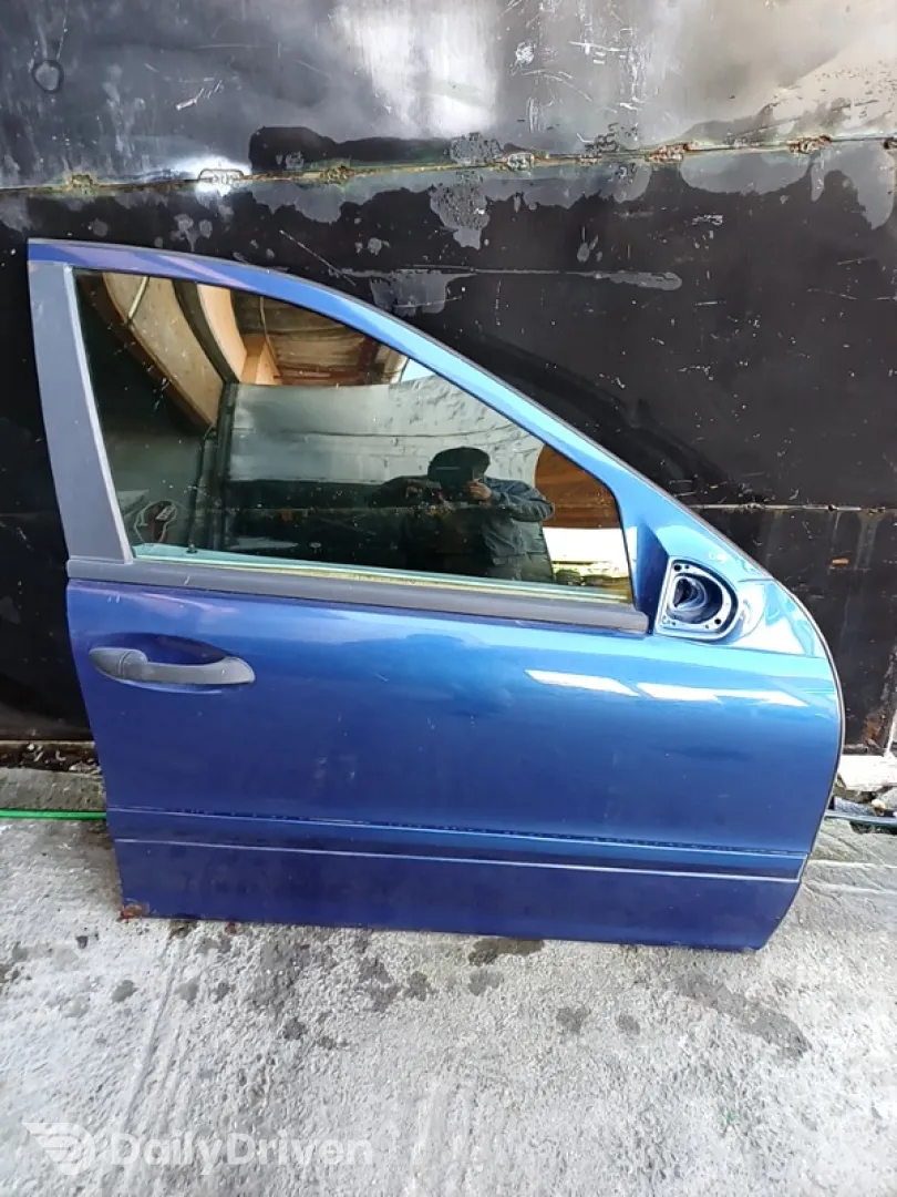 Ușă față - Culoare: Albastru, Parte montare: Dreapta  - Mercedes-Benz C-Class W203 [2000 - 2004] wagon 5-doors C 200 Kompressor AT (163 hp)