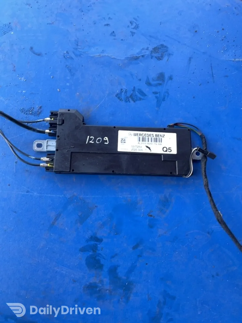 Amplificator antena radio - Mercedes-Benz C-Class W203 [2000 - 2004] wagon 5-doors C 200 Kompressor AT (163 hp)