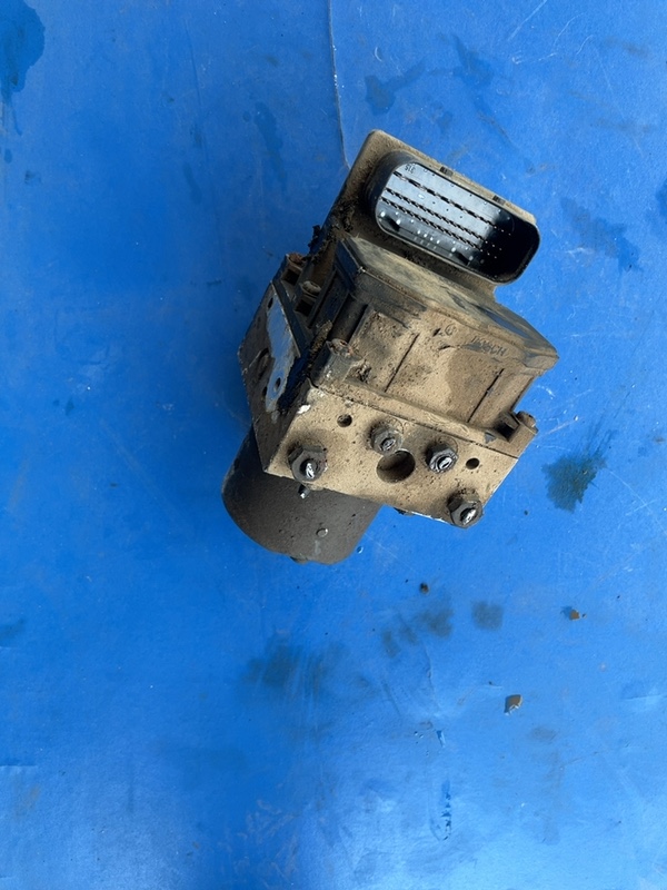 Pompă ABS - Ford Mondeo 3 generation [2000 - 2003] Liftback 2.0 Di MT (115 hp)