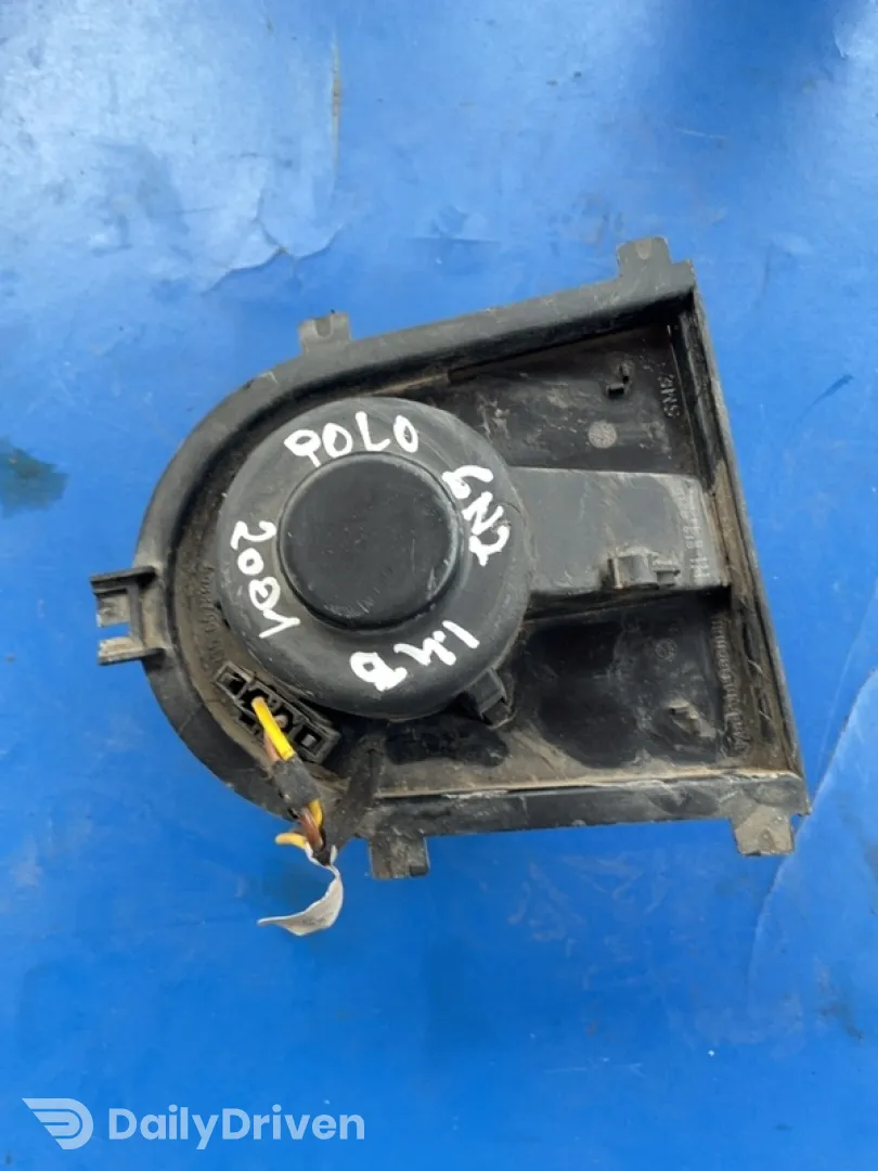 Ventilator habitaclu - Volkswagen Polo 3 generation [restyling] [2000 - 2002] Hatchback 3-doors 1.4 MT (60 hp)