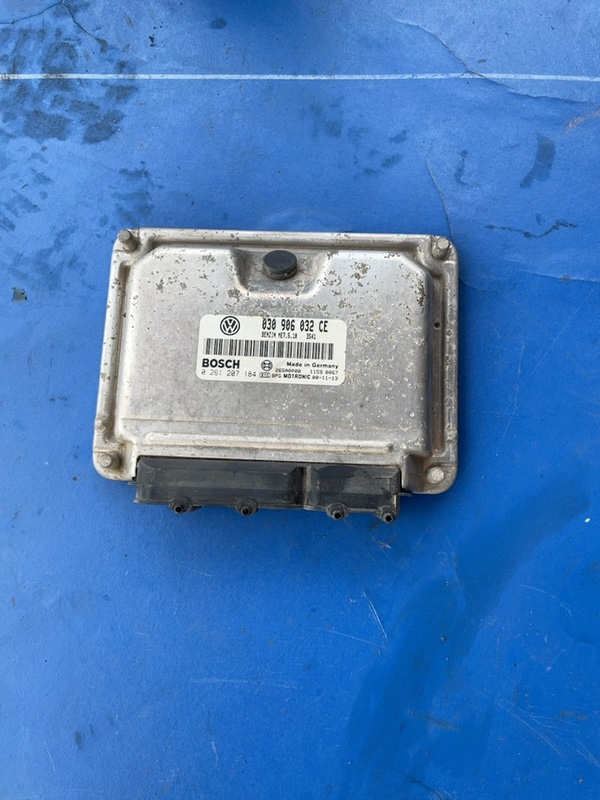 Calculator ECU - Volkswagen Polo 3 generation [restyling] [2000 - 2002] Hatchback 3-doors 1.0 MT (50 hp)