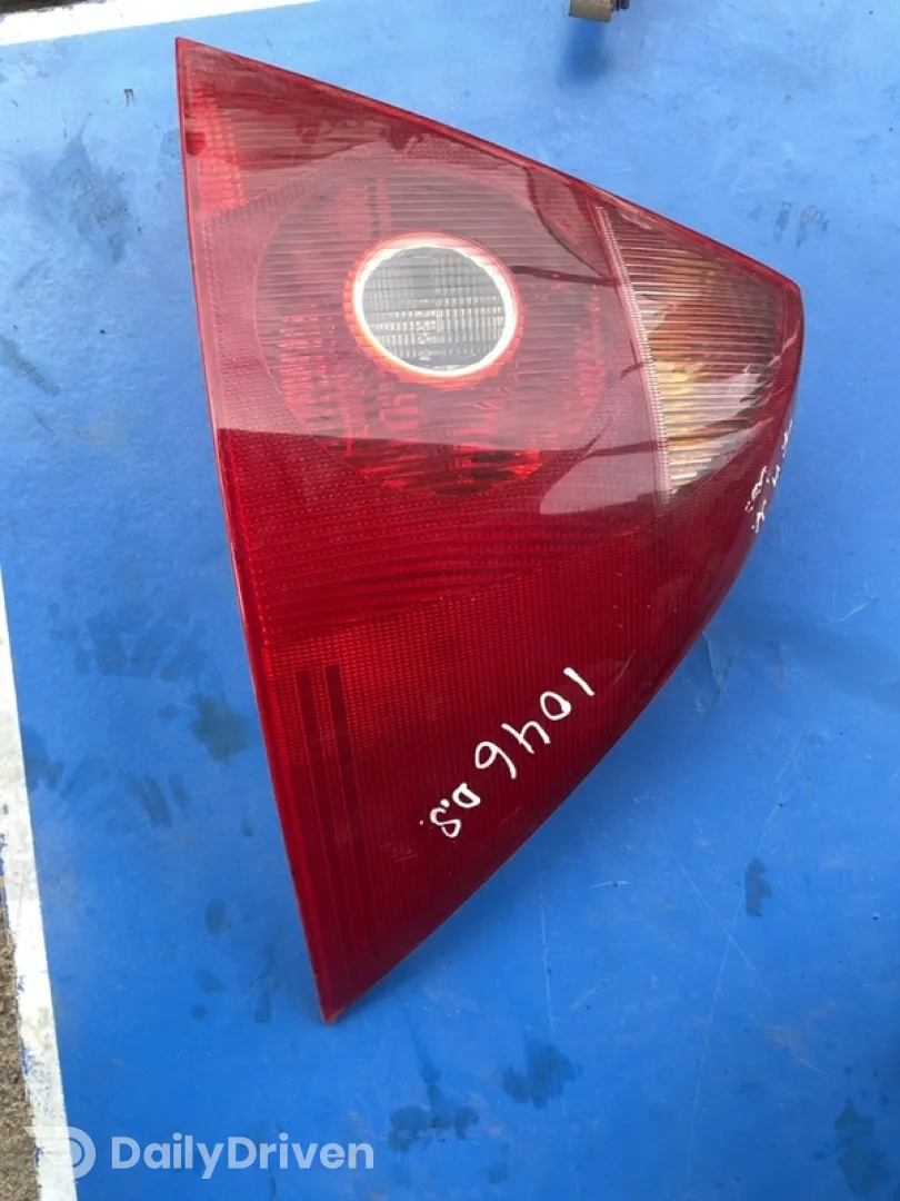 Lampă spate - Parte montare: Dreapta - Ford Mondeo 3 generation [2000 - 2003] Liftback 2.0 Di MT (115 hp)
