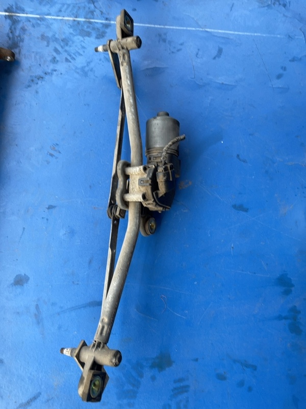Ansamblu stergător parbriz - Parte montare: Față - Ford Mondeo 3 generation [2000 - 2003] Liftback 2.0 Di MT (115 hp)