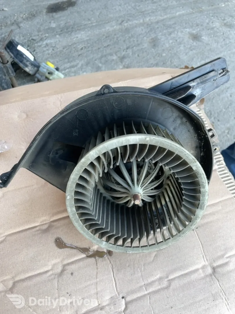 Ventilator habitaclu - Volkswagen Polo 4 generation [restyling] [2005 - 2009] Hatchback 5-doors 1.2 MT (65 hp)