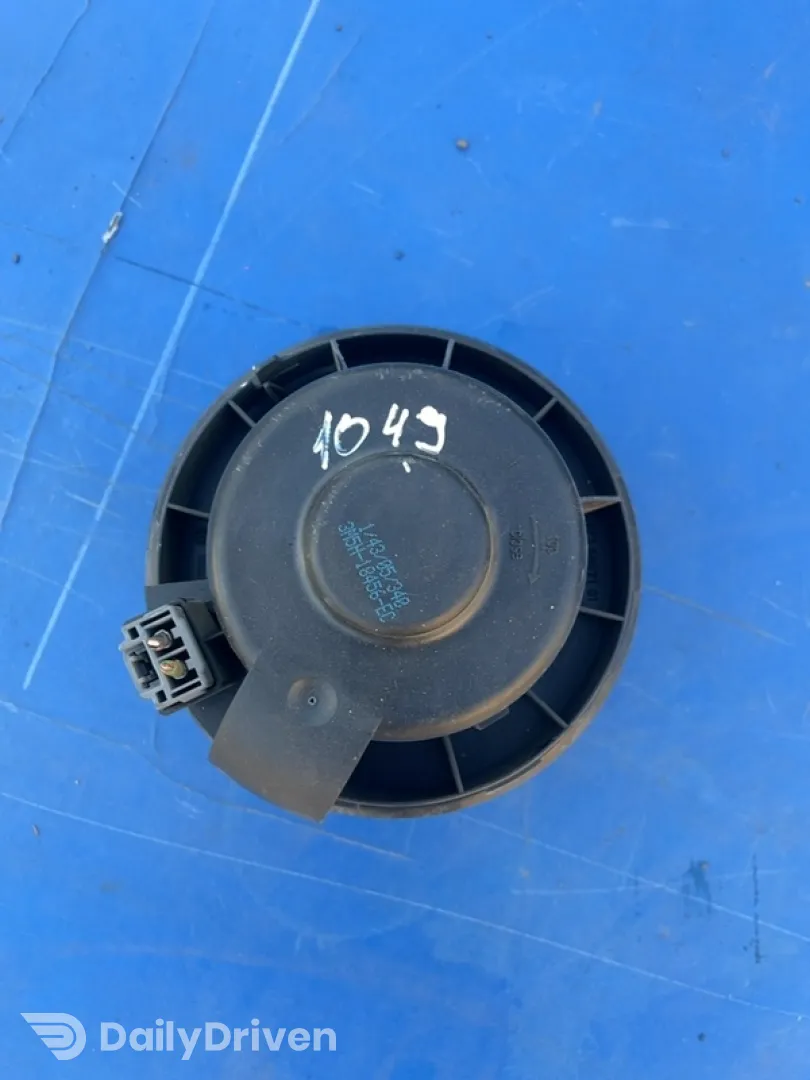 Ventilator habitaclu - Ford Focus 2 generation [2004 - 2008] wagon 5-doors 1.6 TDCi MT (109 hp)