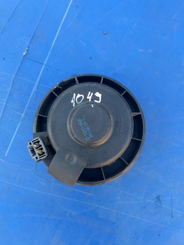 Ventilator habitaclu - Ford Focus 2 generation [2004 - 2008] wagon 5-doors 1.6 TDCi MT (109 hp)