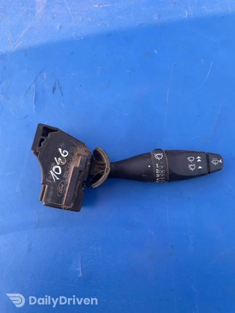 Manetă stergătoare - Ford Mondeo 3 generation [2000 - 2003] Liftback 2.0 Di MT (115 hp)