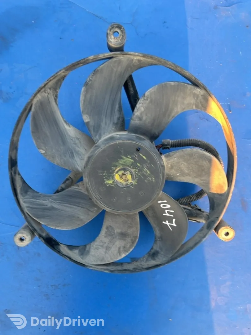 Ventilator răcire - Volkswagen Polo 3 generation [restyling] [2000 - 2002] Hatchback 3-doors 1.0 MT (50 hp)