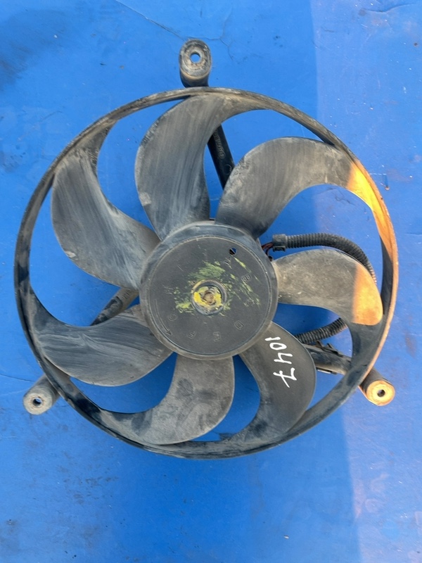 Ventilator răcire - Volkswagen Polo 3 generation [restyling] [2000 - 2002] Hatchback 3-doors 1.0 MT (50 hp)