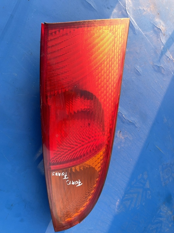 Lampă spate - Parte montare: Stânga, Varianta: Hatchback - Ford Focus 1 generation [1998 - 2004]