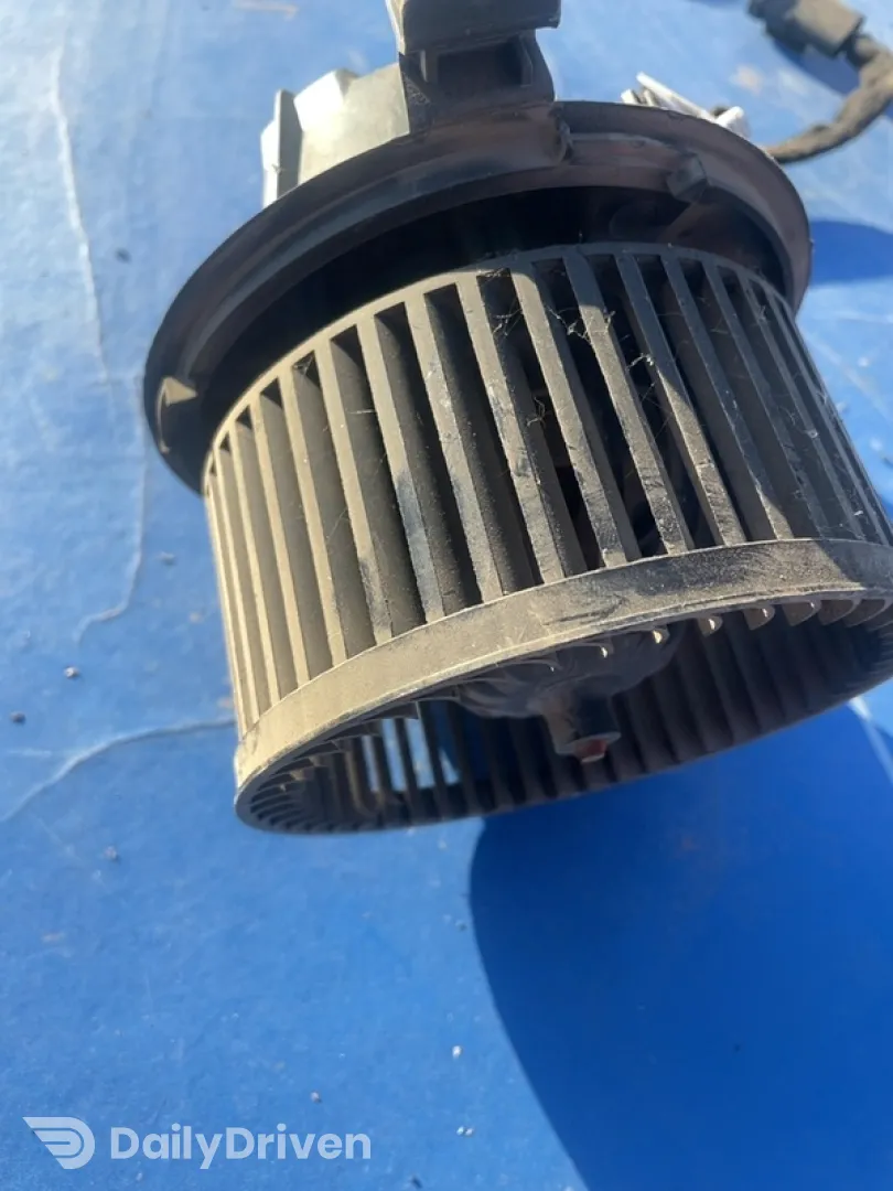 Ventilator habitaclu - Dacia Logan 1 generation [2004 - 2008] Sedan 1.4 MT (75 hp)