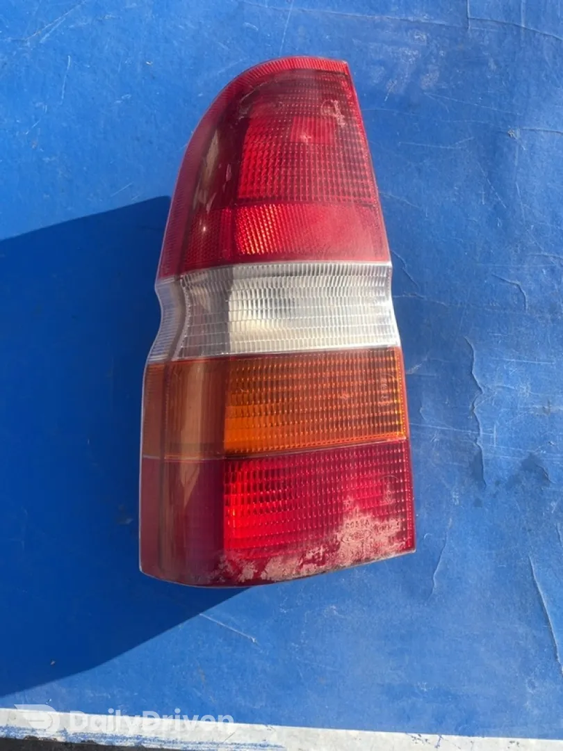 Lampă spate - Parte montare: Stânga - Ford Escort 6 generation [1995 - 2000] wagon 1.8 TD MT (90 hp)