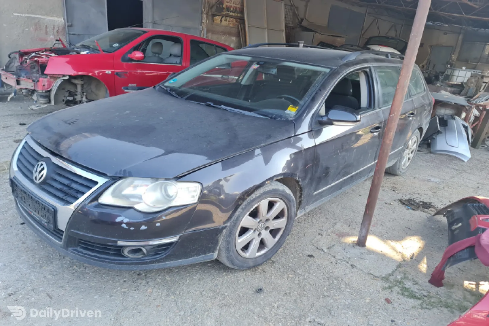 Suport maner deschidere din exterior usa spate dreapta Volkswagen VW Passat B6 [2005 - 2010] wagon 5-usi 1.9 TDI MT (105 hp)