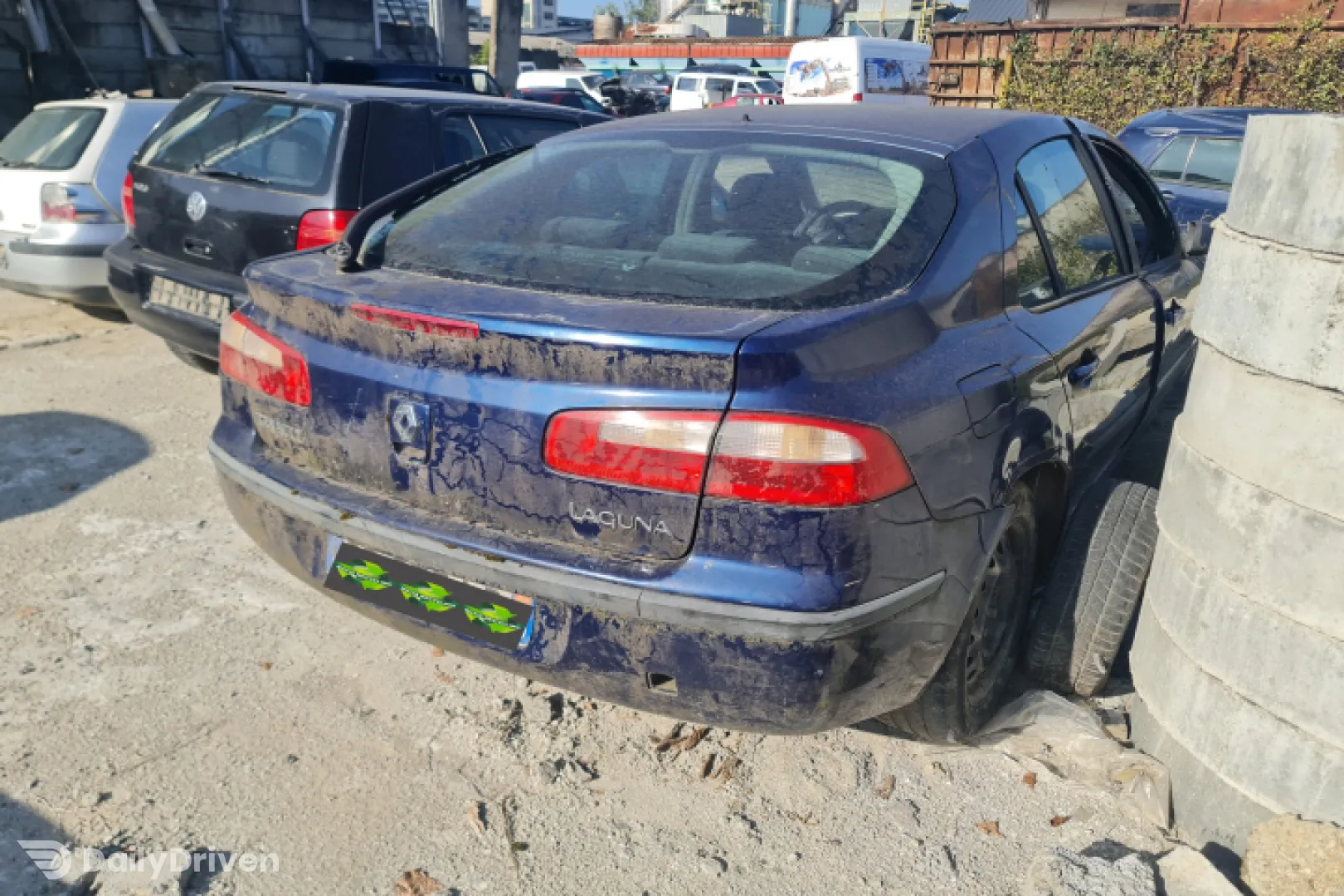 Scrumiera Renault Laguna 2 [2001 - 2005] Liftback 1.6 MT (107 hp)