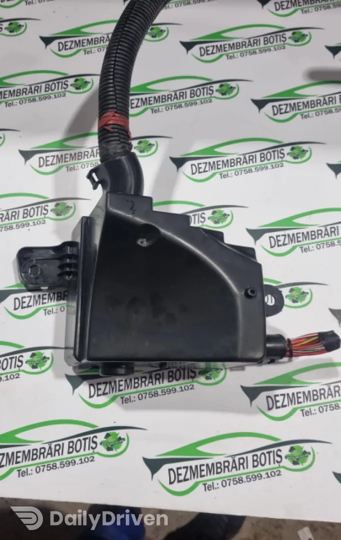 Panou sigurante motor Dacia Logan  [2004 - 2008] Sedan 1.6 MT (87 hp)