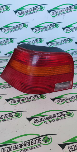 Lampa stop stanga pe aripa Volkswagen VW Golf 4 [1997 - 2006] Hatchback 5-usi 1.4 MT (75 hp)