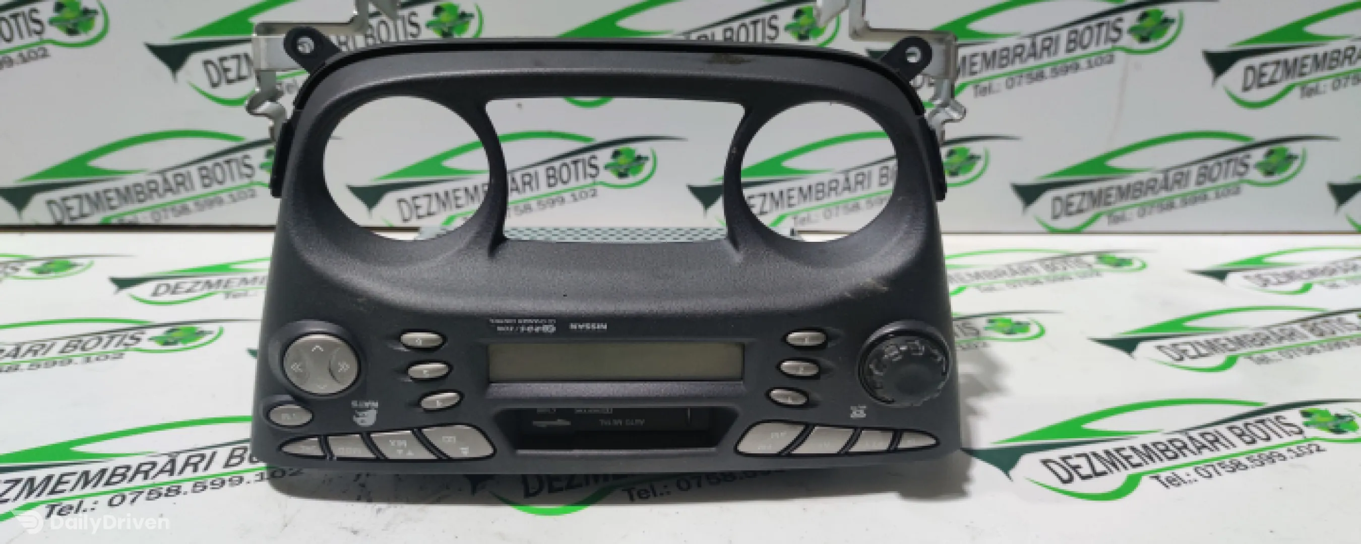 Radiocasetofon Nissan Almera N16 [2000 - 2003] Hatchback 5-usi 1.5 MT (98 hp)