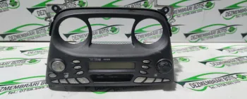 Radiocasetofon Nissan Almera N16 [2000 - 2003] Hatchback 5-usi 1.5 MT (98 hp)