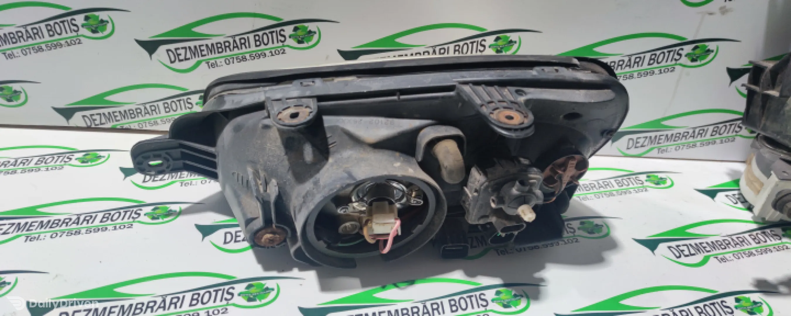 Far dreapta Hyundai Santa Fe SM [2000 - 2004] Crossover 2.0 CRDi MT (112 hp)