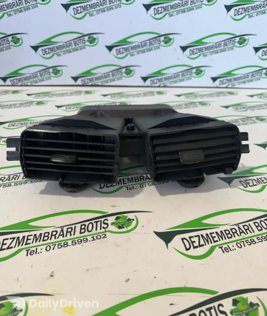 Grila ventilatie bord centru Mercedes-Benz A-Class W168 [1997 - 2001] Hatchback A 140 MT (82 hp)