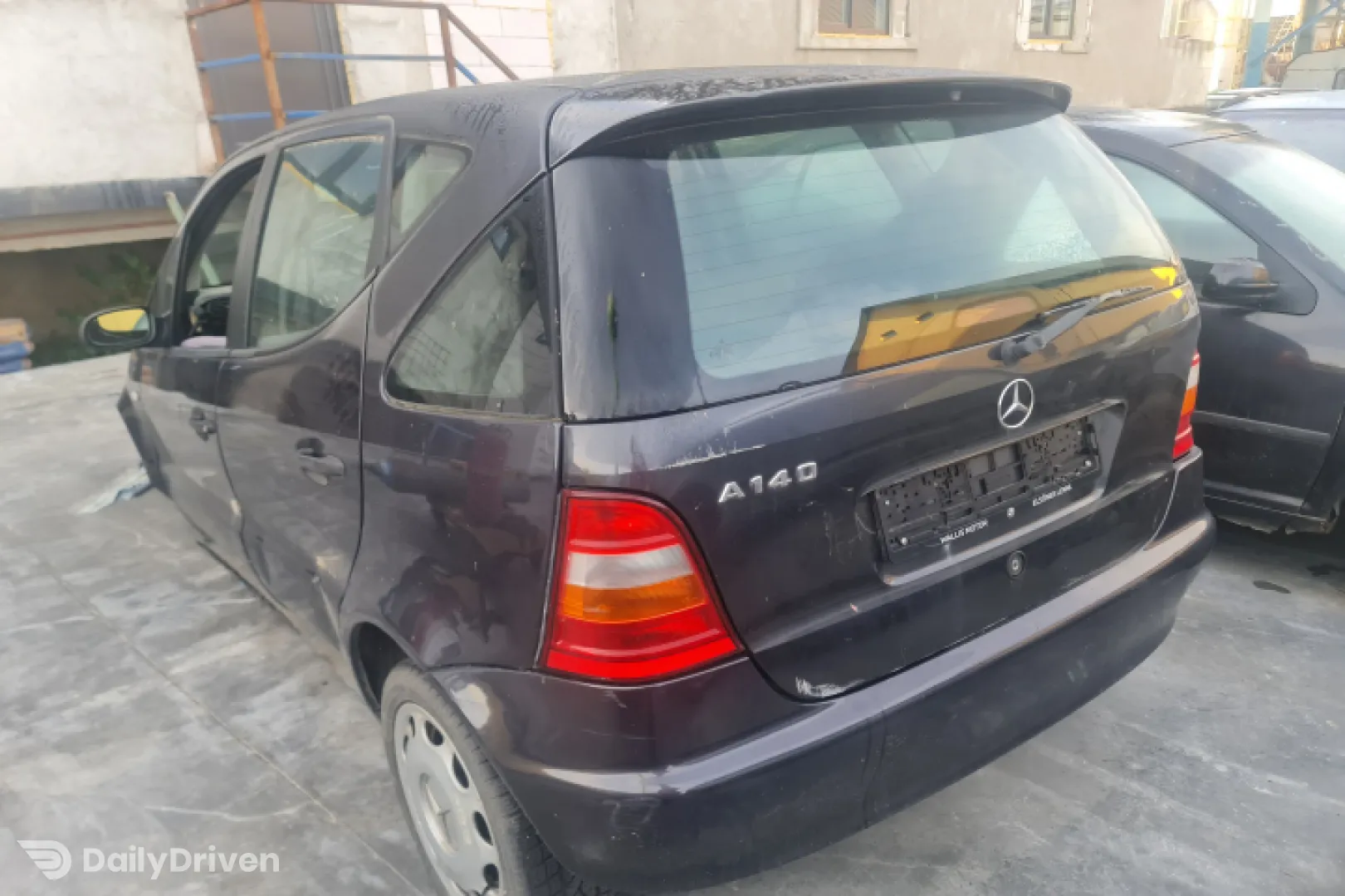 Far dreapta Mercedes-Benz A-Class W168 [1997 - 2001] Hatchback A 140 MT (82 hp)