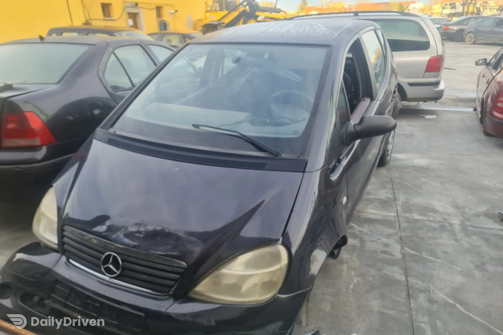 Far dreapta Mercedes-Benz A-Class W168 [1997 - 2001] Hatchback A 140 MT (82 hp)