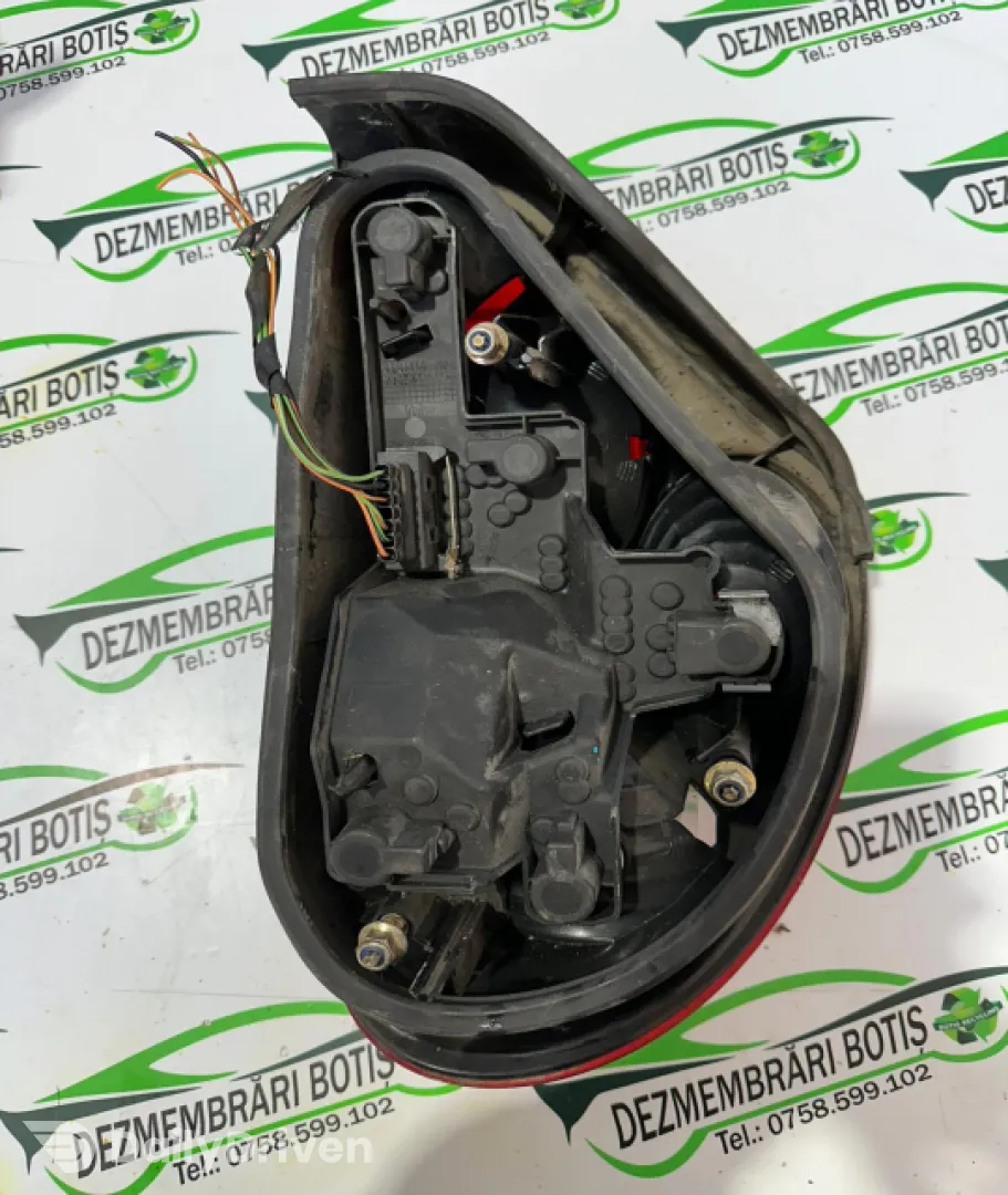 Lampa stop stanga pe aripa Jaguar X-Type  [2001 - 2007] Sedan 2.5 MT (196 hp)