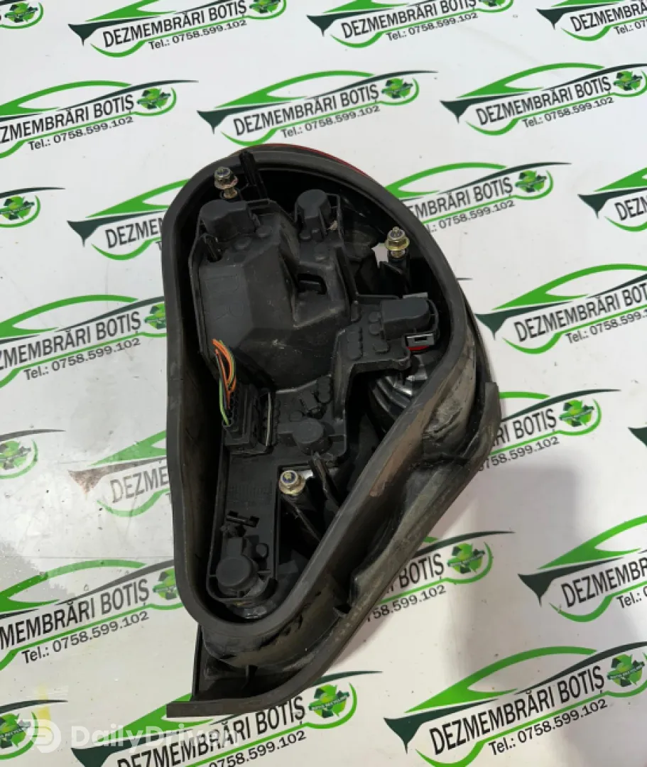 Lampa stop dreapta pe aripa Jaguar X-Type  [2001 - 2007] Sedan 2.5 MT (196 hp)