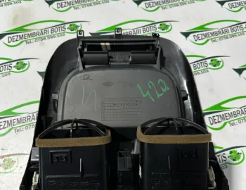 Grila ventilatie bord centru Nissan Almera N16 [2000 - 2003] Hatchback 5-usi 1.5 MT (98 hp)