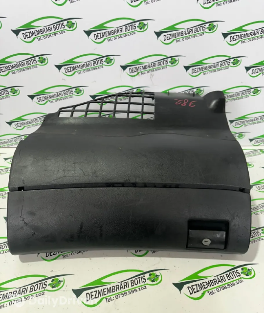 Torpedou Audi A4 B5 [1994 - 1999] Sedan 1.8 MT (125 hp)