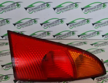 Lampa stop dreapta pe aripa Ford Focus  [1998 - 2004] Hatchback 3-usi 1.6 MT (98 hp)