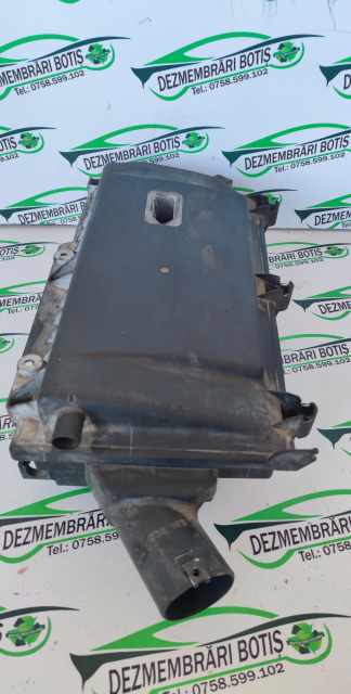 Carcasa filtru aer 039 129 611 Volkswagen VW Golf 4 [1997 - 2006] Hatchback 5-usi 1.4 MT (75 hp)