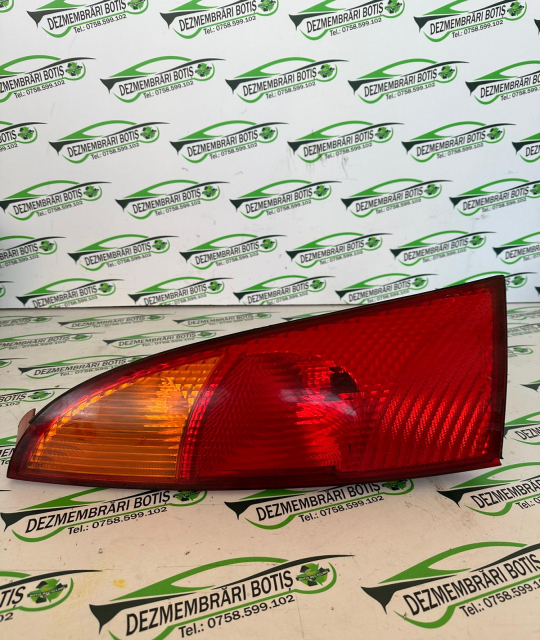 Lampa stop stanga pe aripa Ford Focus  [1998 - 2004] Hatchback 3-usi 1.6 MT (98 hp)