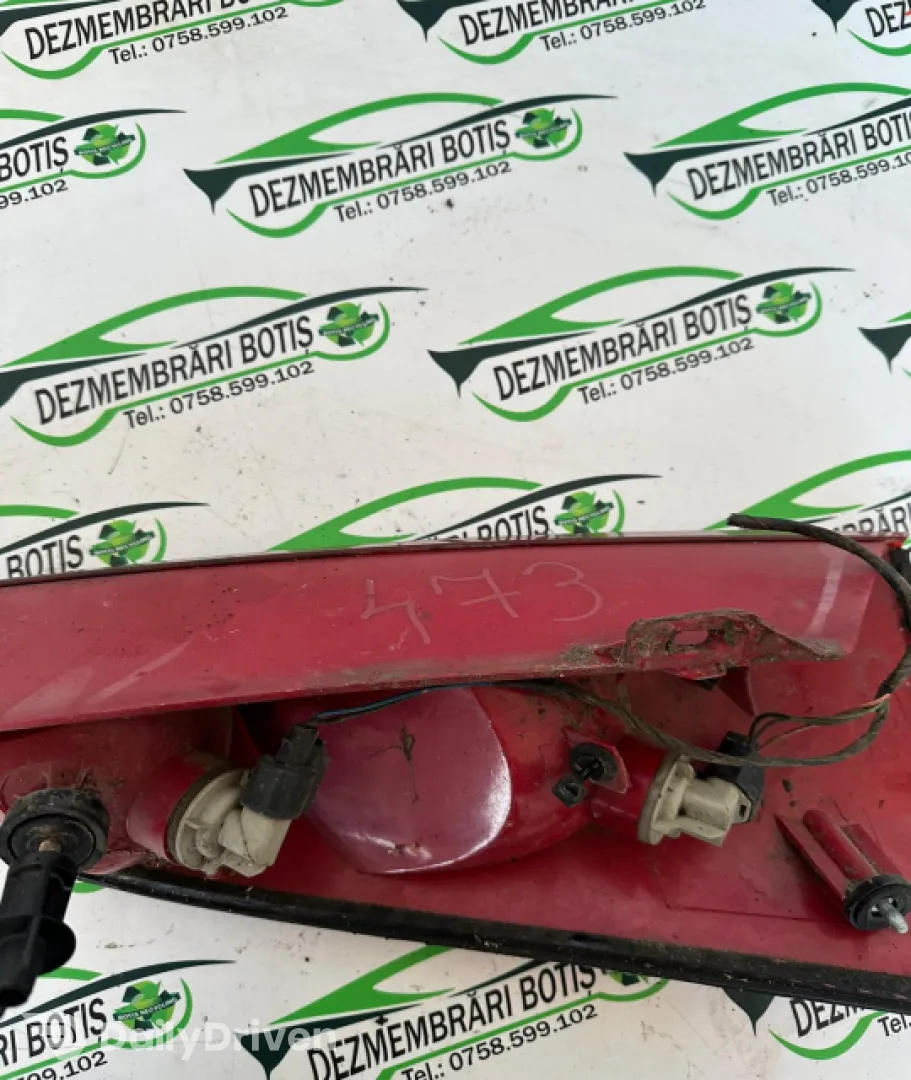 Lampa stop stanga pe aripa Ford Focus  [1998 - 2004] Hatchback 3-usi 1.6 MT (98 hp)
