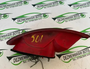 Lampa stop stanga pe aripa Alfa Romeo 147  [2000 - 2004] Hatchback 3-usi 1.9 JTD MT (115 hp)