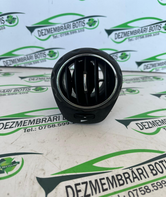 Grila ventilatie bord dreapta Alfa Romeo 147  [2000 - 2004] Hatchback 3-usi 1.9 JTD MT (115 hp)