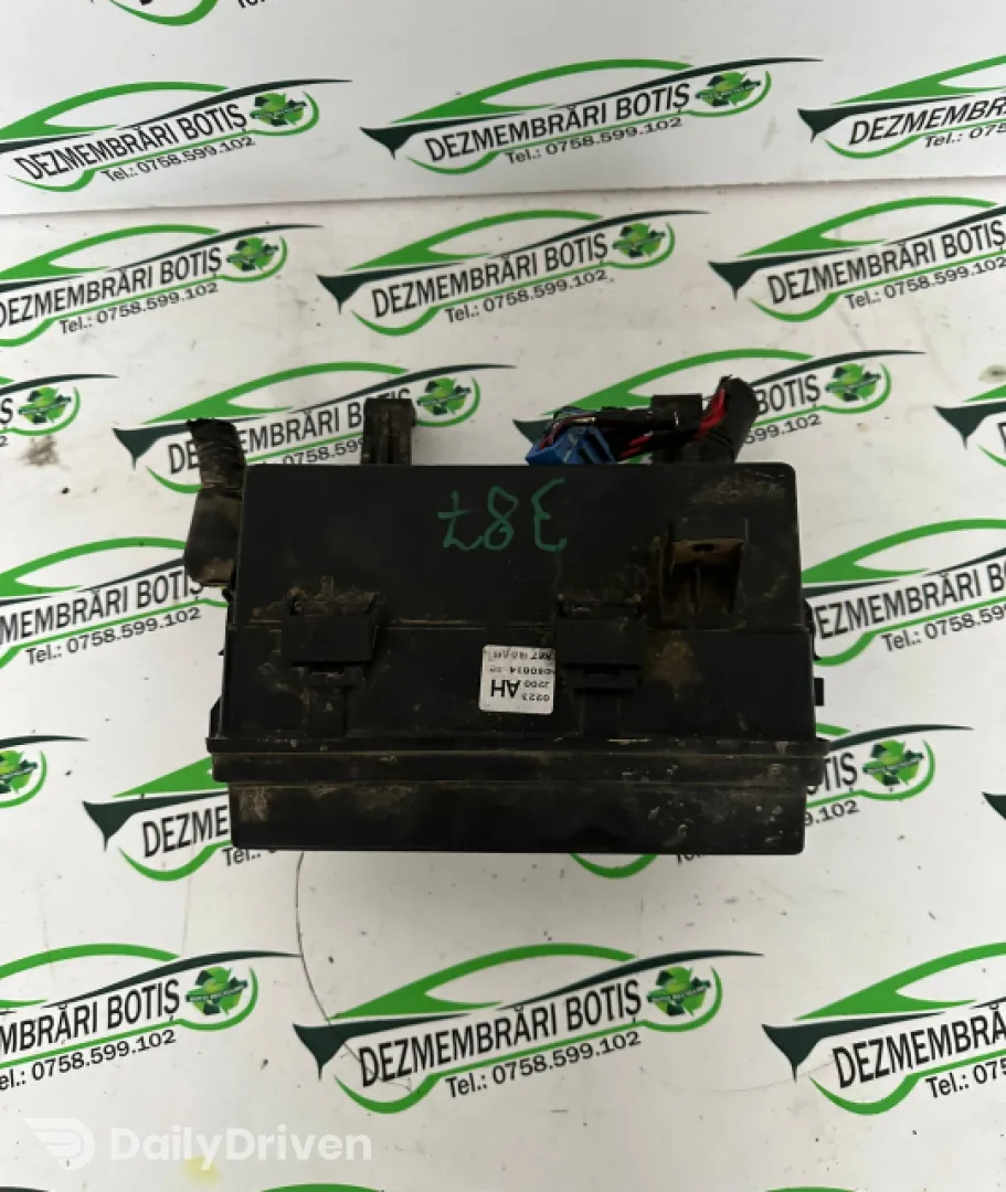 panou sigurante motor Audi A4 B6 [2000 - 2005] Sedan 2.5 TDI MT quattro (180 hp)
